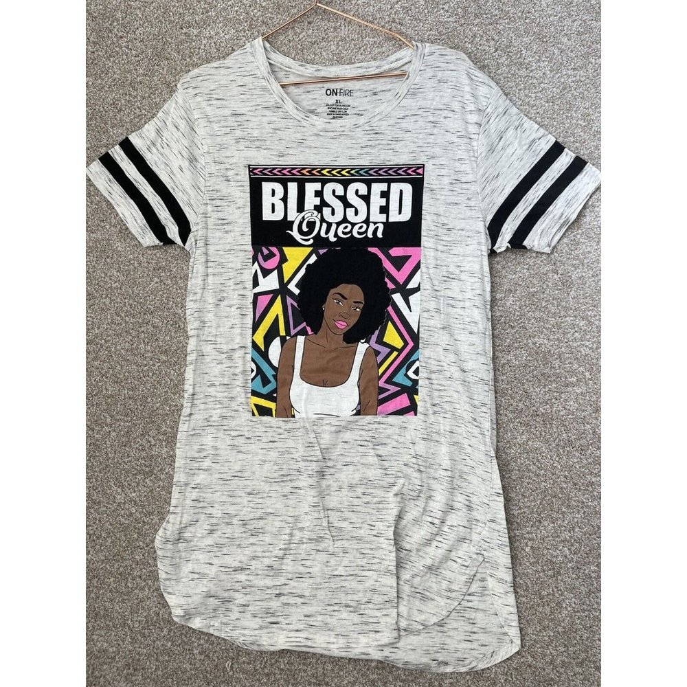 Onfire Junior’s Blessed Queen Heather Gray Long Sleep Shirt Size XL